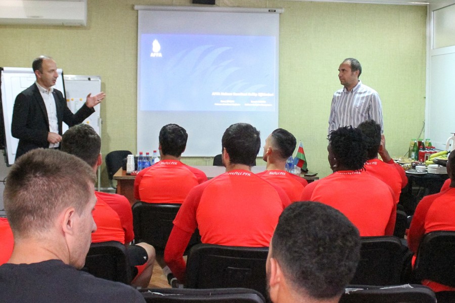 Barış Şimşəkdən “Neftçi” üçün seminar