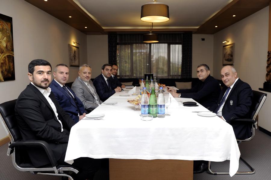 PFL və “Şamaxı” rəhbərliyi arasında görüş keçirildi