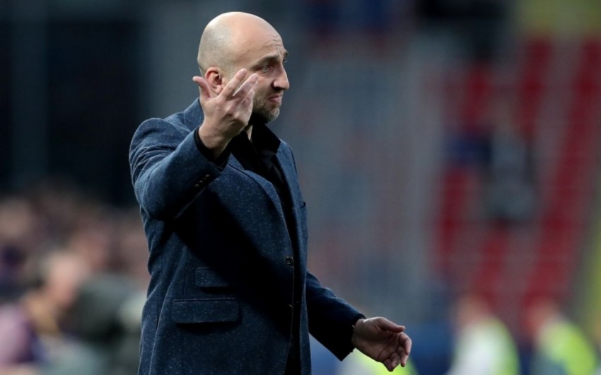 Millinin baş məşqçisi ilə yeni müqavilə