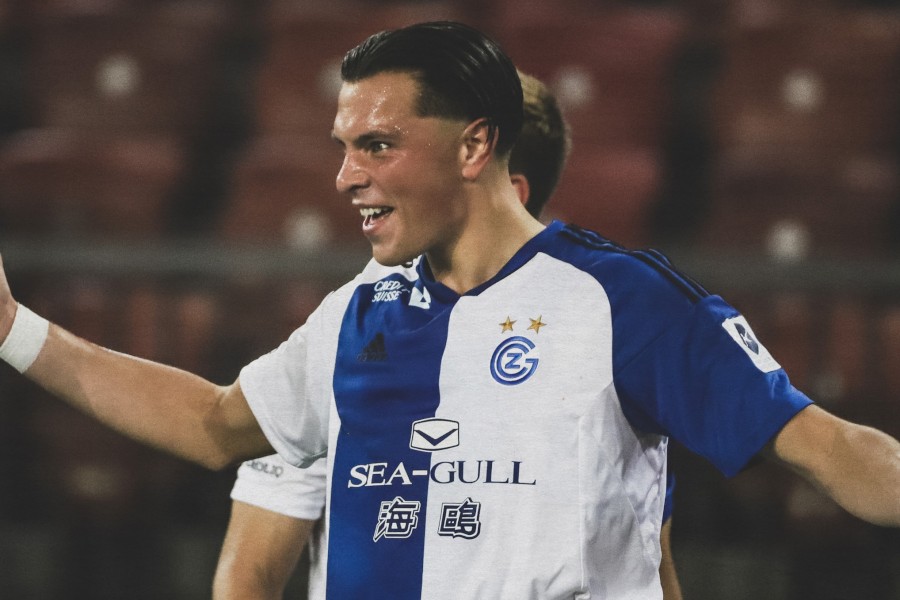 Renat “Qrasshopper”ə qələbə qazandırdı