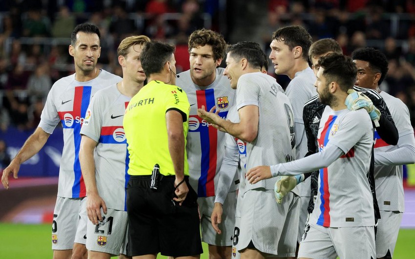 Levandovskiyə üç, Pikeyə dörd oyunluq cəza