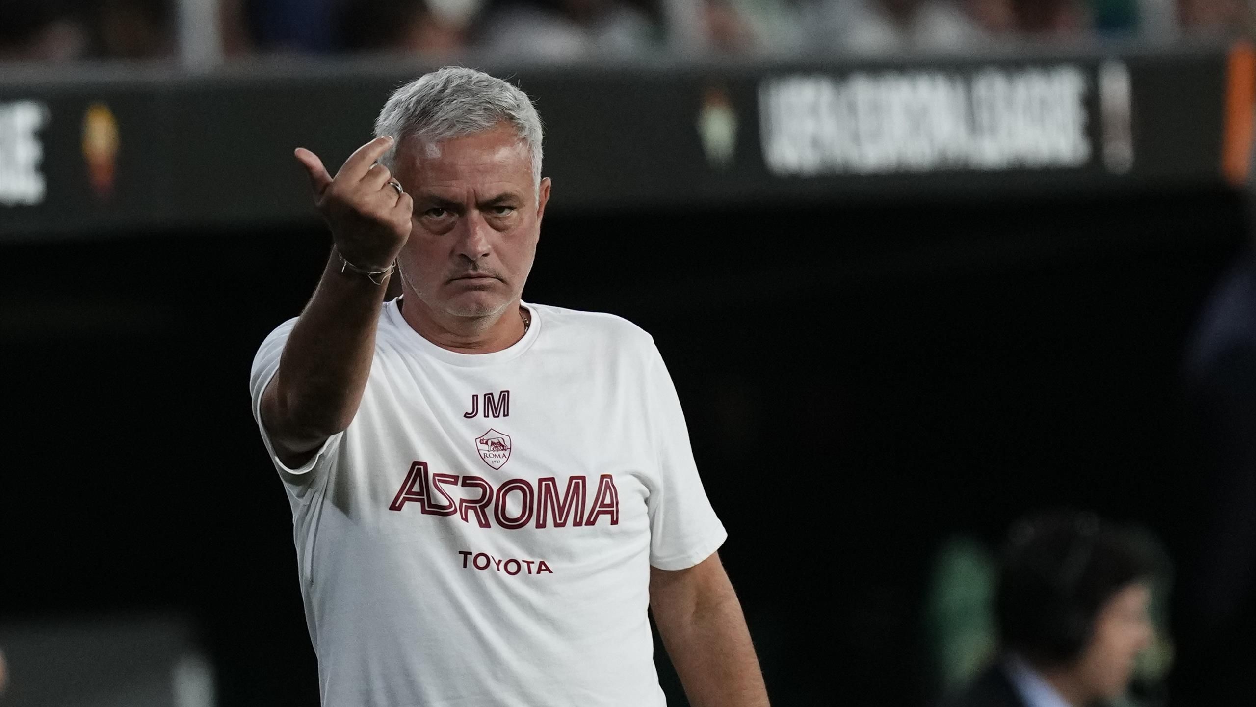 Mourinyo Fransa klubunu çalışdıra bilər