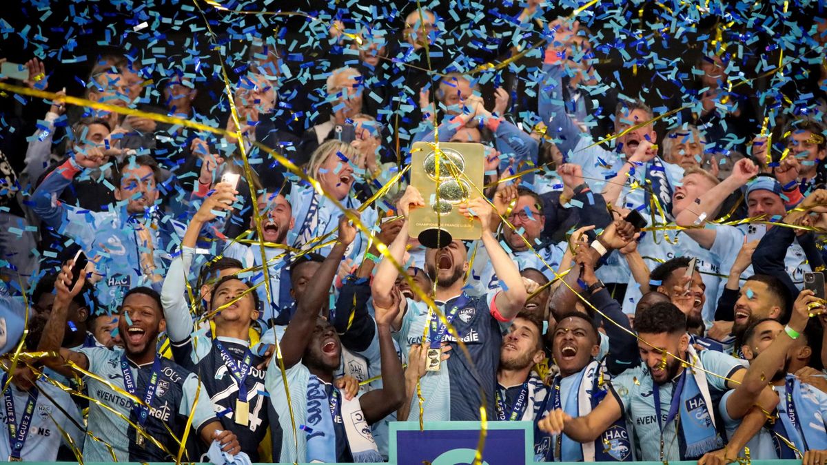 15 ildən sonra yenidən Fransa Liqa 1-ə yüksəldilər