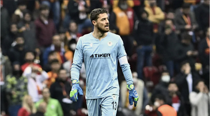 İbrahim Şehiç ərəb klubuna keçə bilər