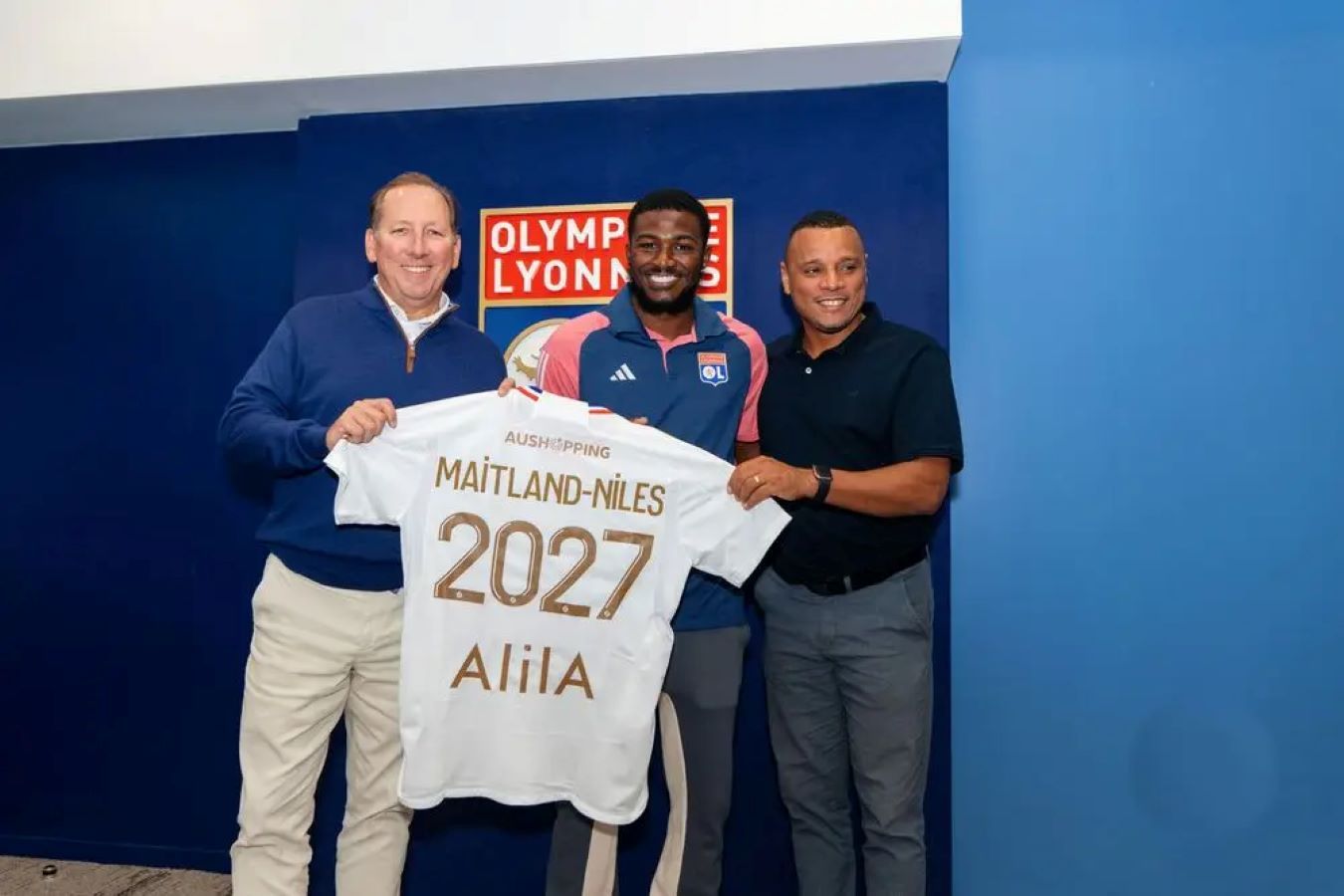 “Arsenal”dan ayrılan futbolçu “Lyon”da