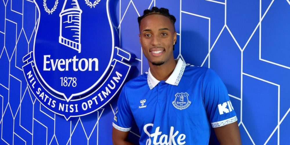 “Everton” “Sportinq”in hücumçusunu aldı