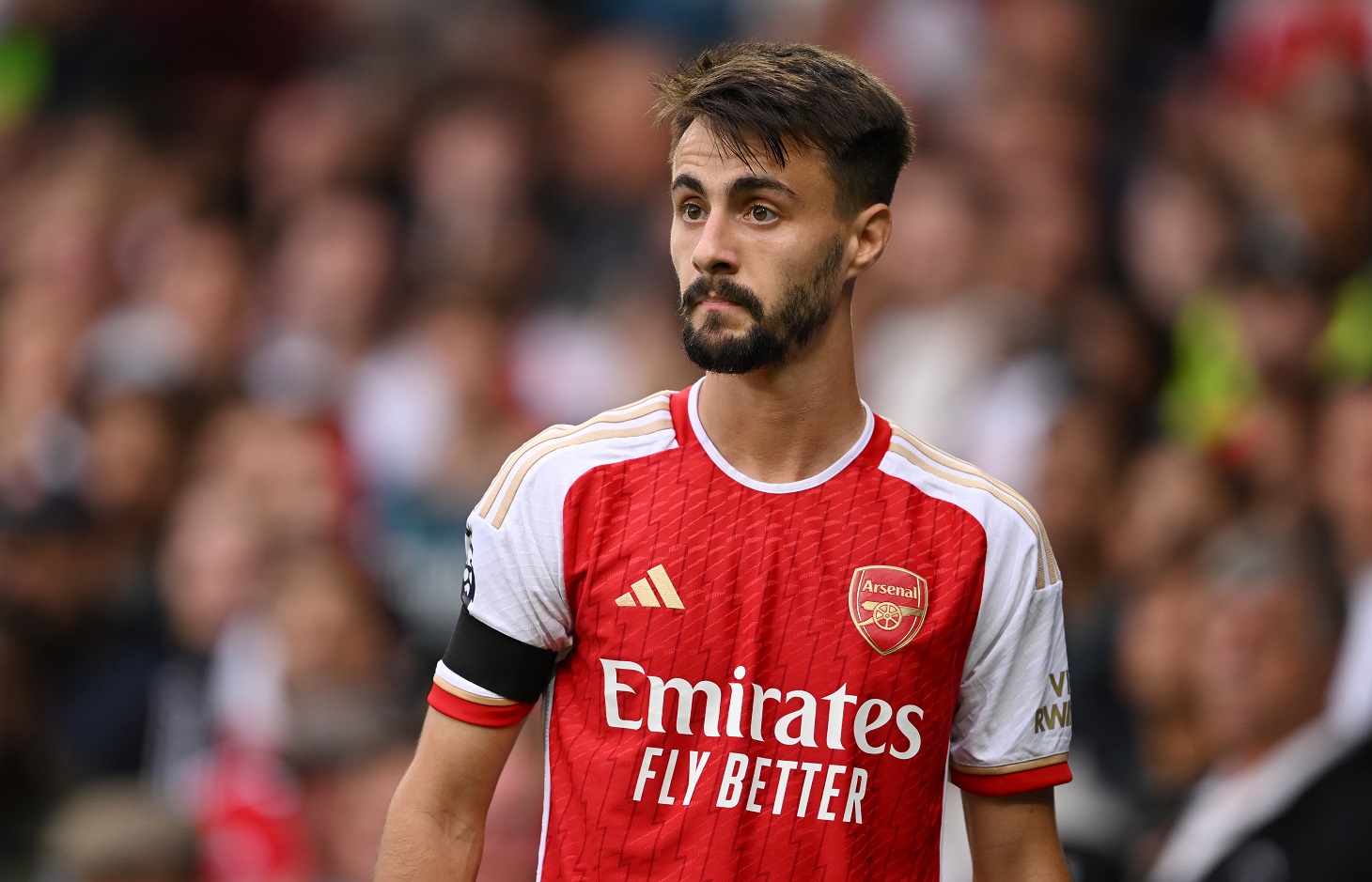 “Arsenal” Vieyra ilə yollarını ayırmaq istəyir