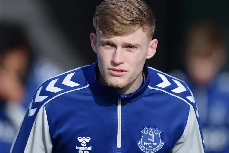 “Everton” Brantueyt müqabilində “Mançester Yunayted”dən ikiqat məbləğ istəyir