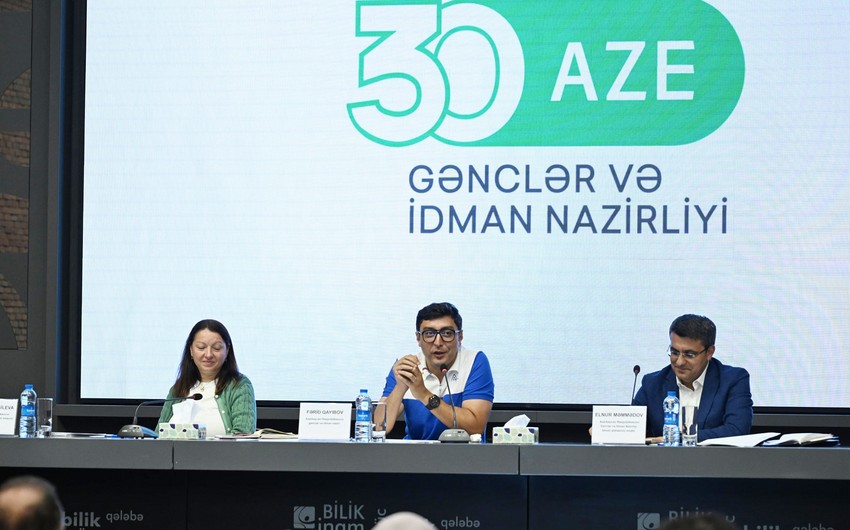 Fərid Qayıbov ötən ay uğur qazanmış idmançılarla görüşüb