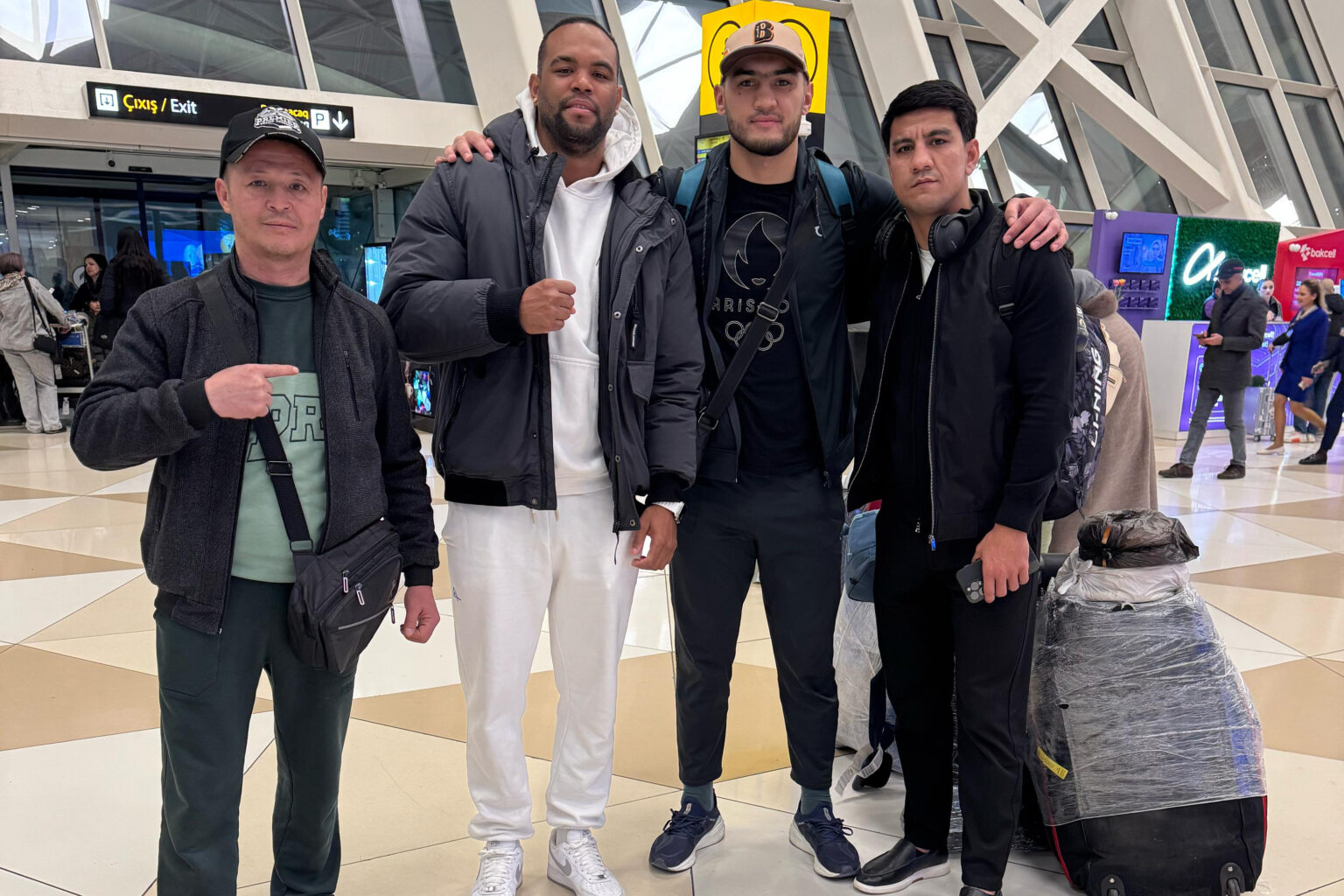 Olimpiya çempionu Bakıda boksçularımızla birgə toplanış keçəcək