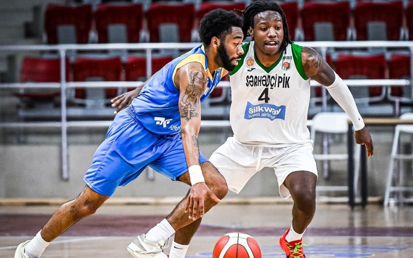 “Gəncə” yarımfinalda