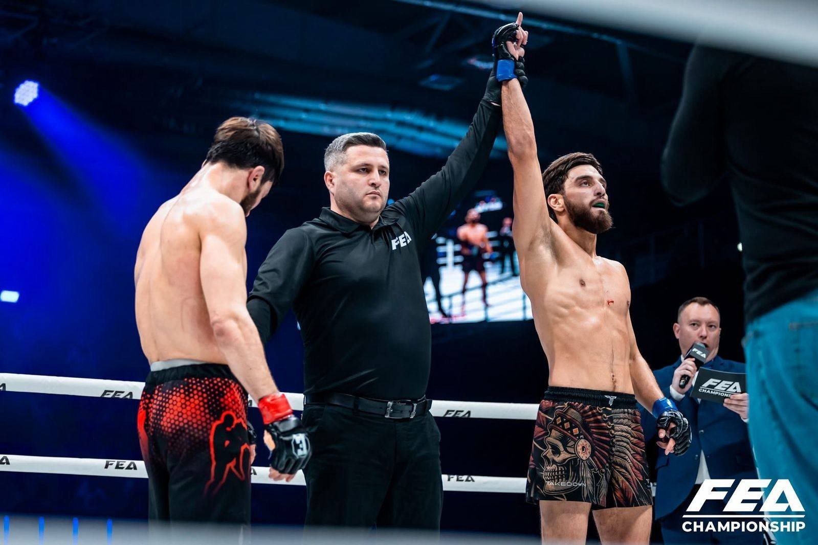 Azərbaycanlı döyüşçü nokautla qələbə qazandı