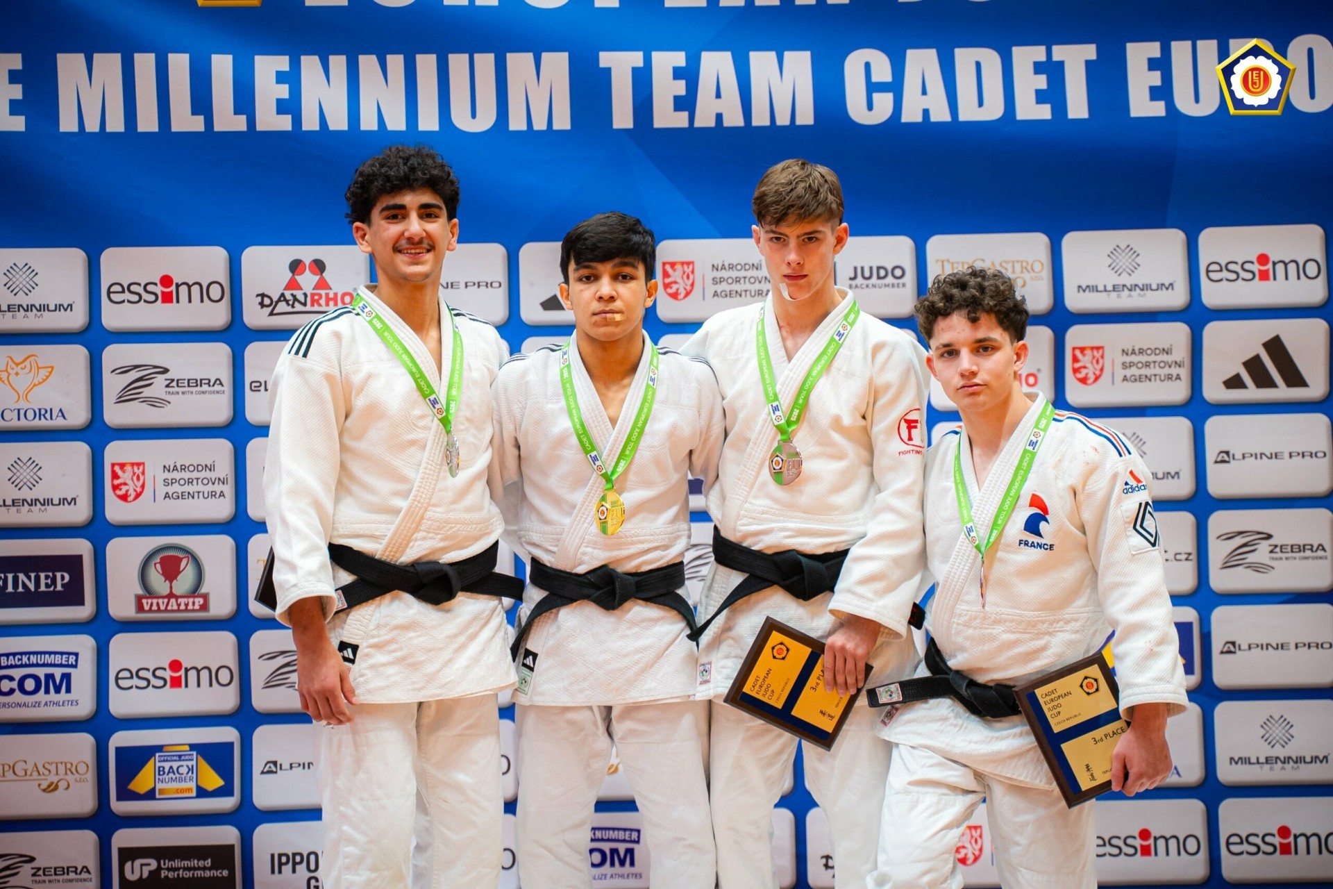 Cüdoçularımızdan Avropa kubokunda 7 medal