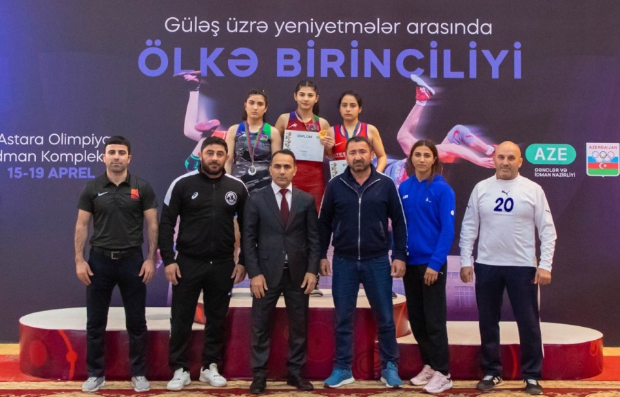 Astarada qadın güləşi üzrə ölkənin ən güclüləri müəyyənləşib