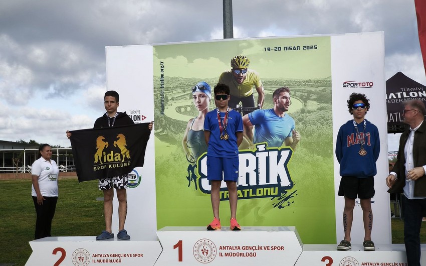 Azərbaycan triatlonçusu Türkiyədəki yarışda birinci oldu