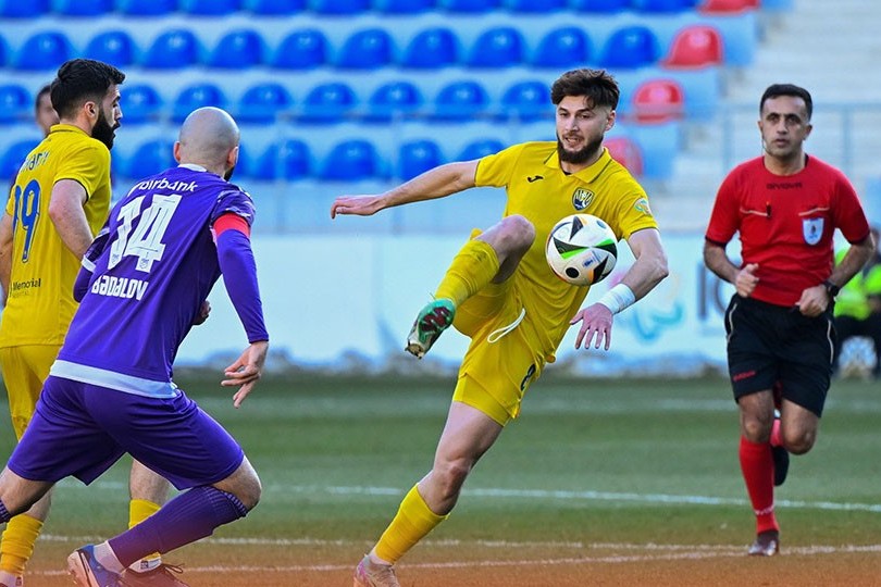 “Qarabağ” “Araz-Naxçıvan”a, “Kəpəz” “Sumqayıt”a qalib gəldi