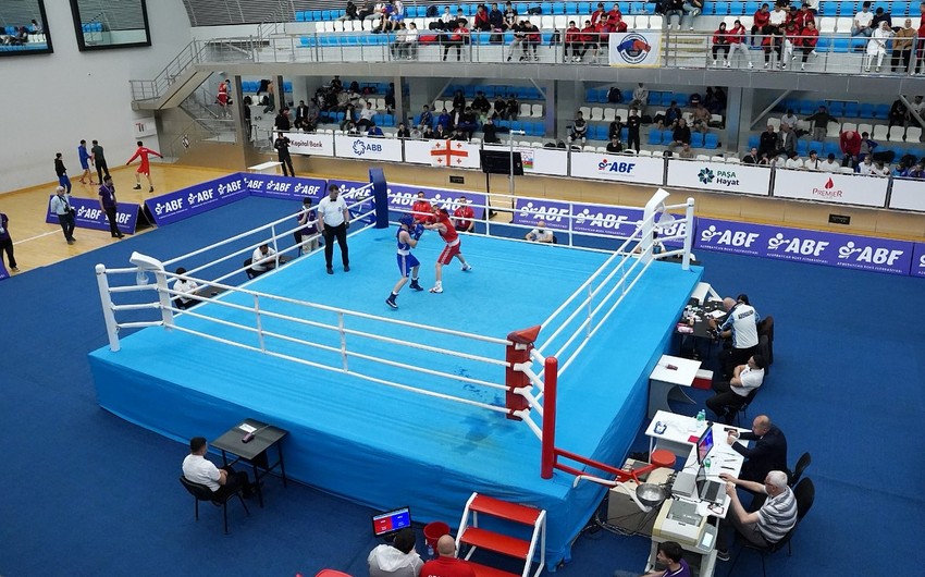 Azərbaycanın 10 boksçusu “Heydər Əliyev Kuboku”nda mərhələ adladı