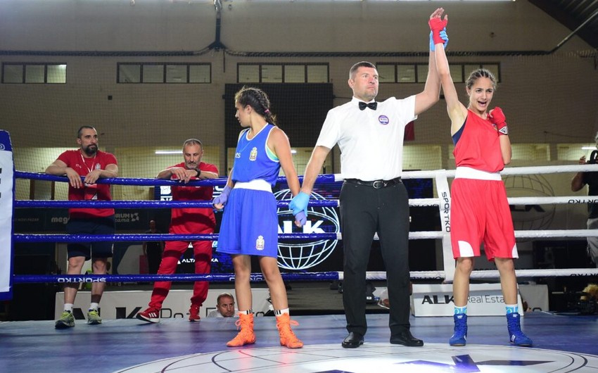 Beş boksçumuz Avropa birinciliyinin yarımfinalında