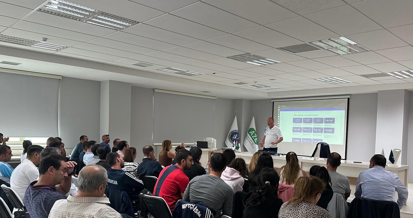 Voleybol hakimləri üçün seminar keçirildi