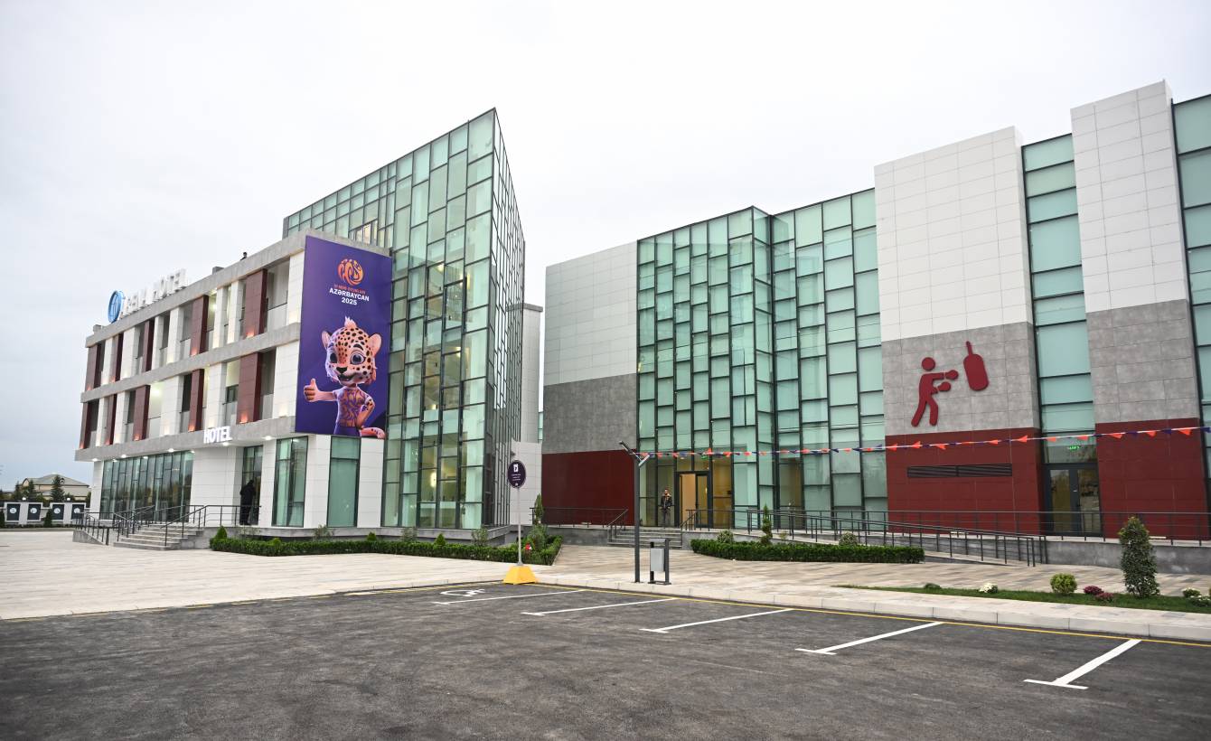Yevlax Olimpiya İdman Kompleksi 1100 tamaşaçı tutumuna malikdir