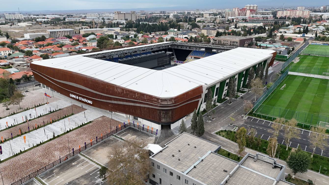 Gəncə Stadionu UEFA-nın 4-cü kateqoriya standartlarına uyğun inşa edilib