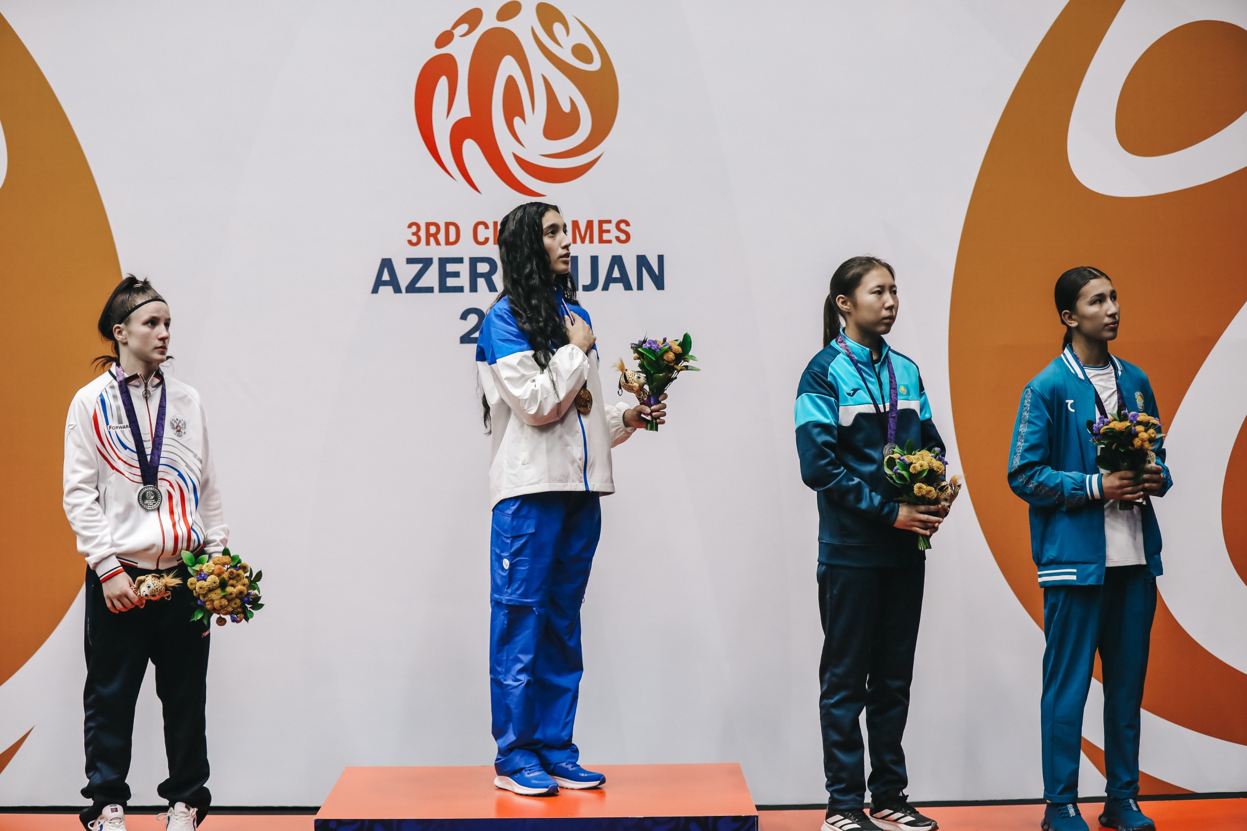 Azərbaycanın qadın boksçularından MDB Oyunlarında 9 medal