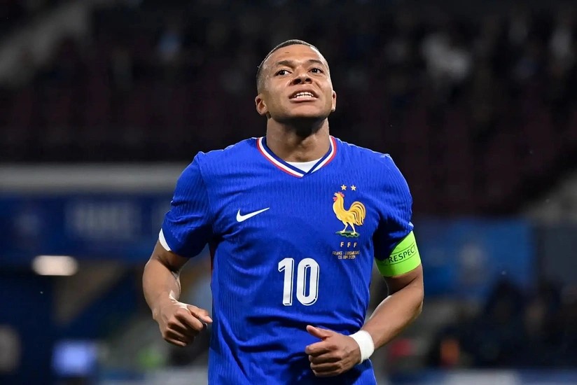 Mbappe millimizlə matçda oynamaq istəyir