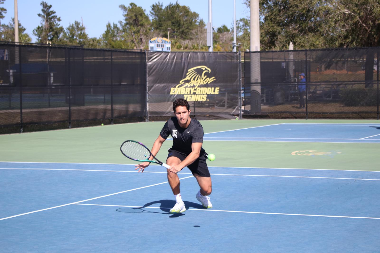 “Azərbaycanda tennisin inkişafı ilə bağlı məlumatım məhduddur...” - Milli tennisçi