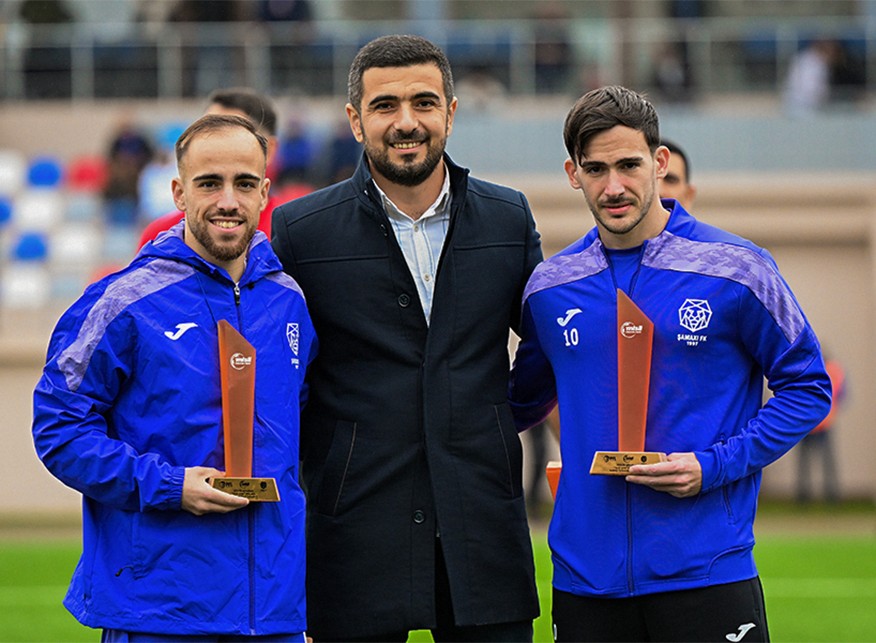 “Şamaxı”nın futbolçuları mükafatlandırıldı