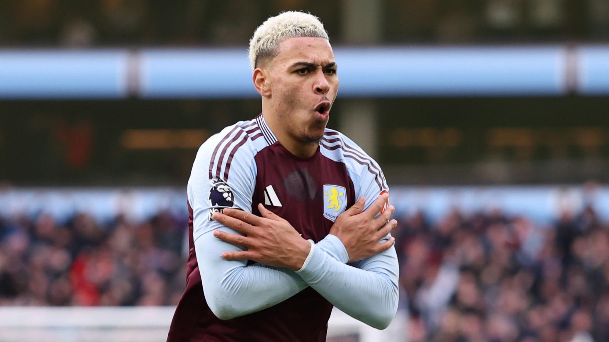 “Aston Villa”nın yarımmüdafiəçisi nəhənglərin diqqət mərkəzindədir