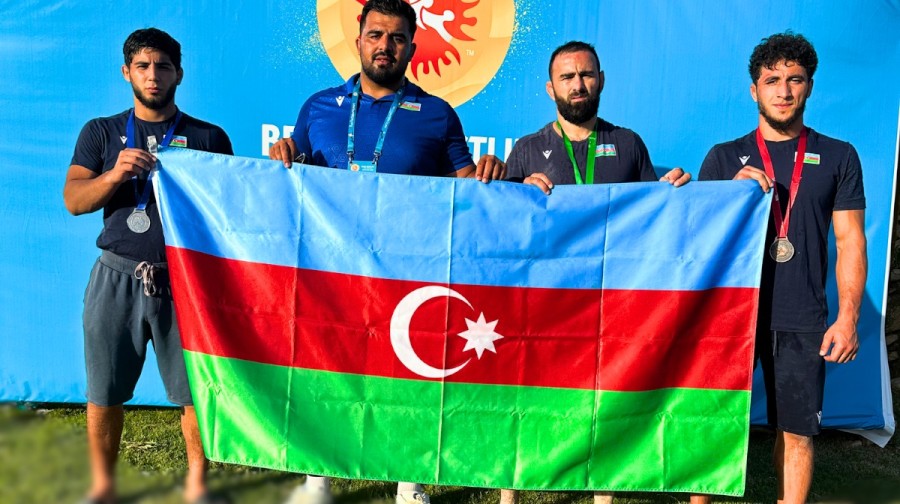 Azərbaycanın iki güləşçisi dünya çempionu oldu