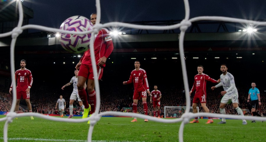 “Liverpul”la “Tottenhem” evdə xalsız qaldılar