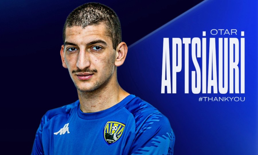“Kəpəz” gürcü futbolçusu ilə vidalaşdı