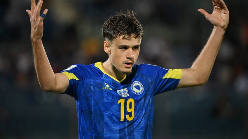 Alaybeqoviç Avropa nəhənglərinin diqqət mərkəzindədir