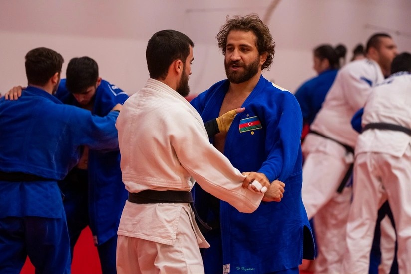 Azərbaycan milliləri hazırlığın son mərhələsini Bakıda davam etdirirlər