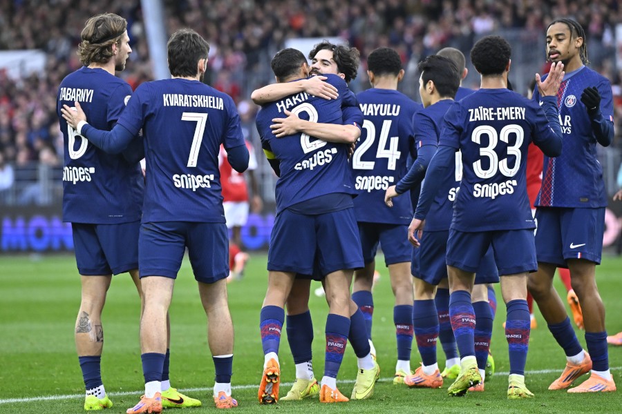 PSJ səfərdə xal itirdi