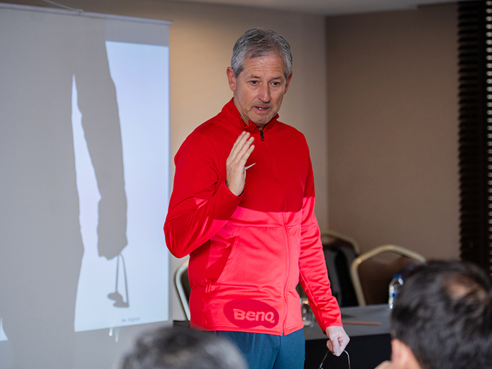 De Bleker 9-cu turun oyunlarındakı mübahisəli epizodlara şərh verdi - VİDEO