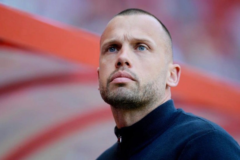 “Qarabağ”ın rəqibi baş məşqçisi ilə yollarını ayırdı