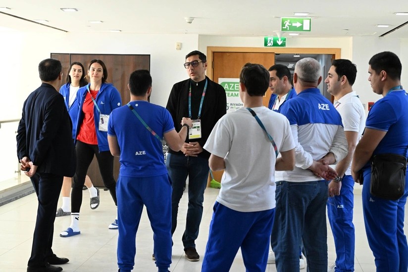 Nazir Ər-Riyadda Azərbaycan idmançıları ilə görüşüb