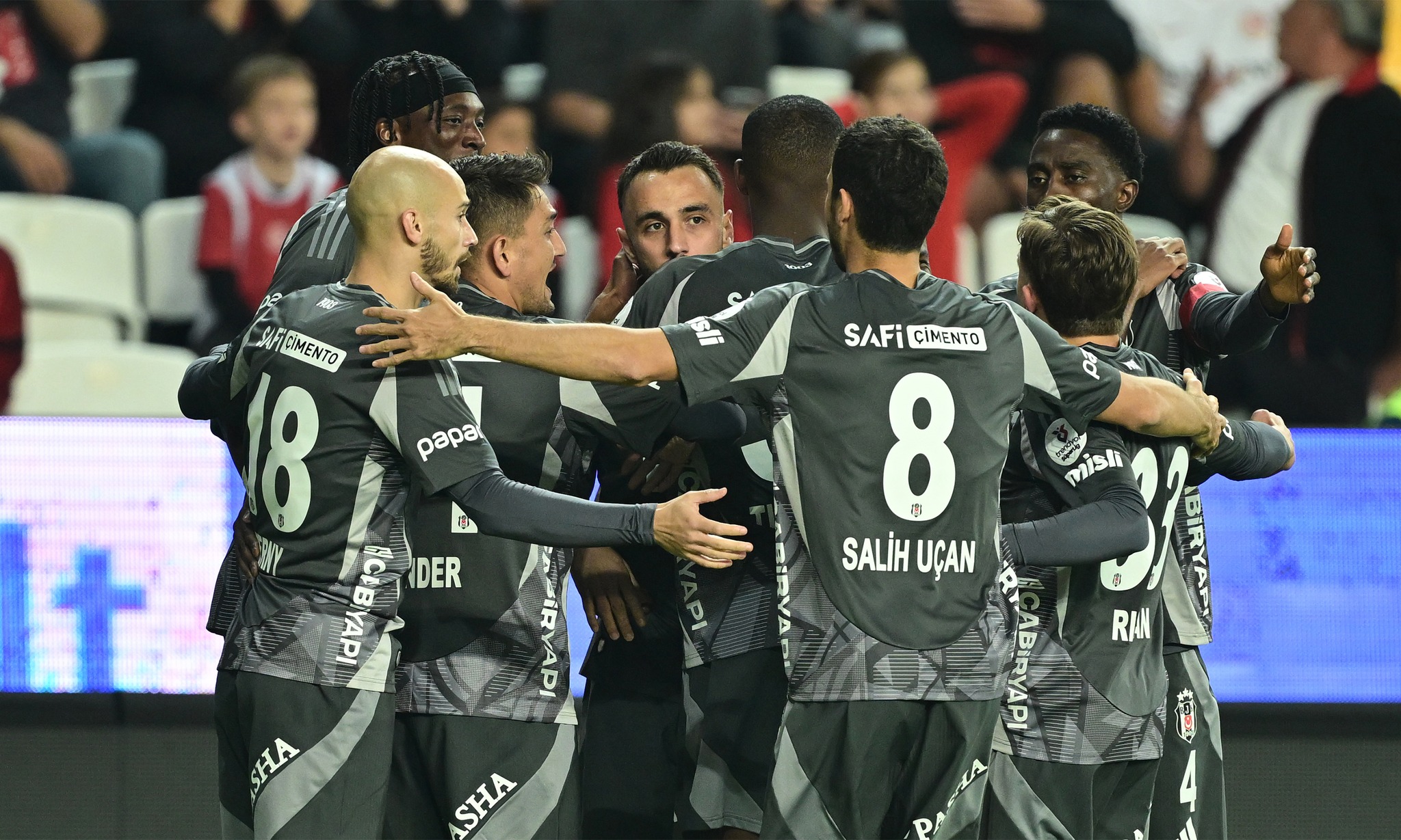 “Beşiktaş”dan inamlı qələbə