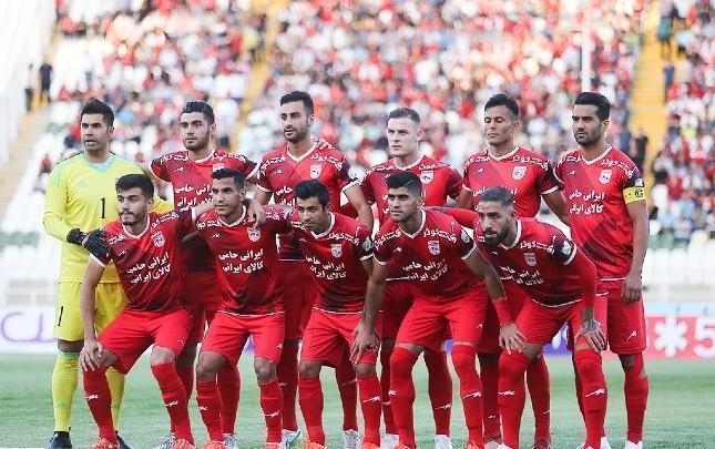 “Traktor” öz meydanında uduzdu