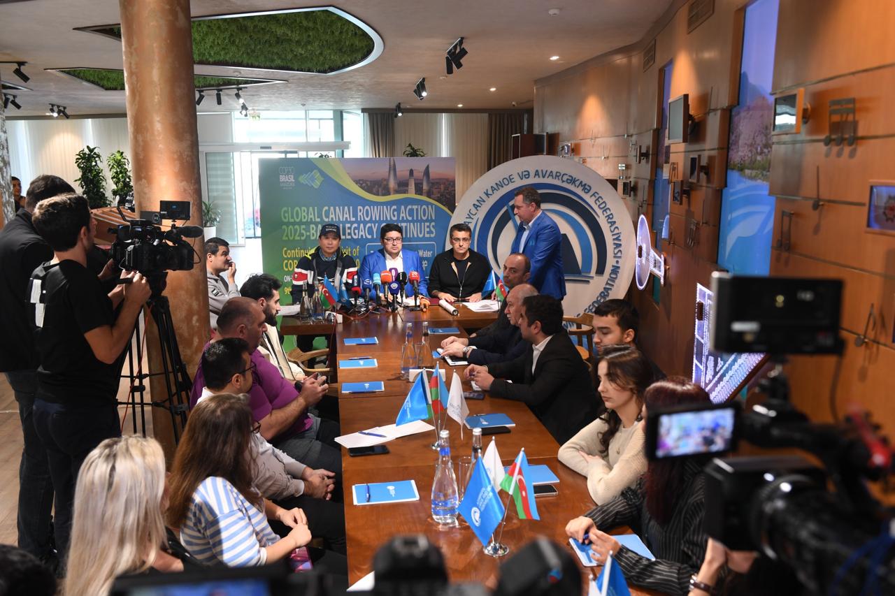 AKAF “Zəfər Gününə suda ehtiram” devizi altında tədbir keçirib