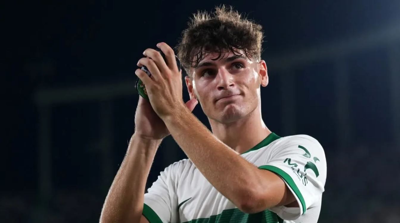 “Yuventus” “Elçe”nin yarımmüdafiəçisi ilə maraqlanır