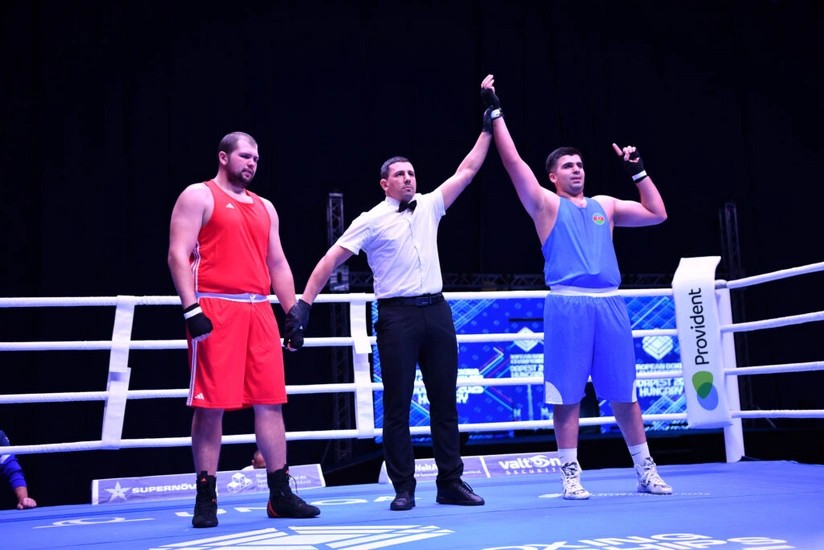 Azərbaycanın daha iki boksçusu AÇ-nin yarımfinalında