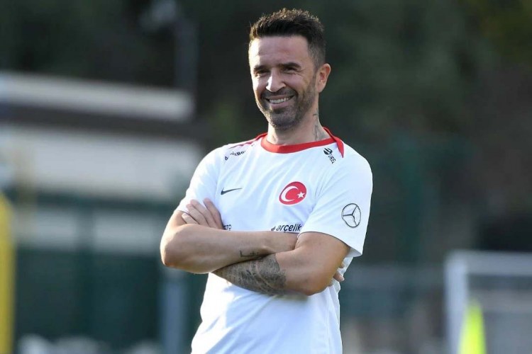 Türkiyə millisinin sabiq üzvü saxlanıldı