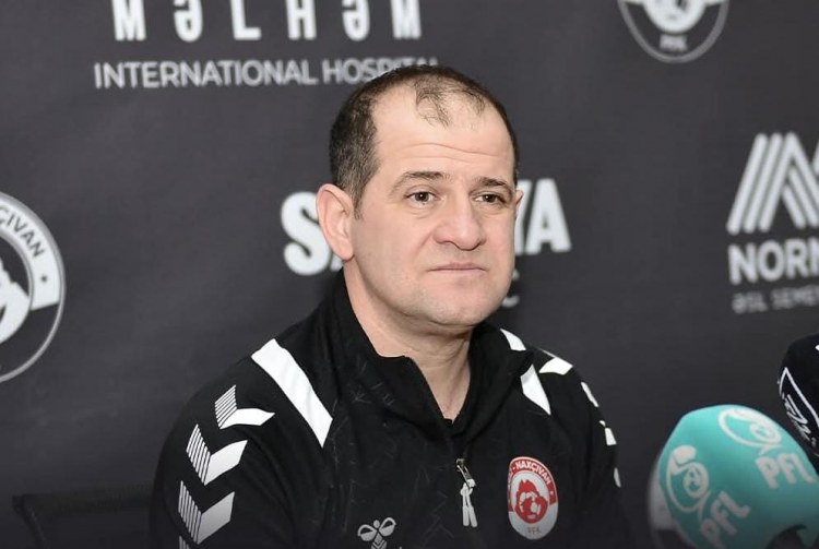 “Son 5-6 oyunda komandamı tanıya bilmirəm” - Baxşıyev