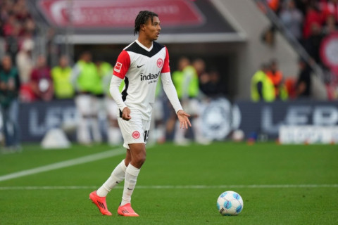 “Arsenal” “Ayntraxt”ın hücumçusu ilə maraqlanır