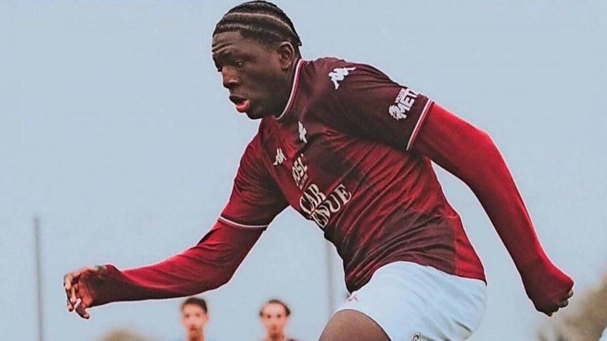 “Çelsi” “Mets”in hücumçusu ilə maraqlanır