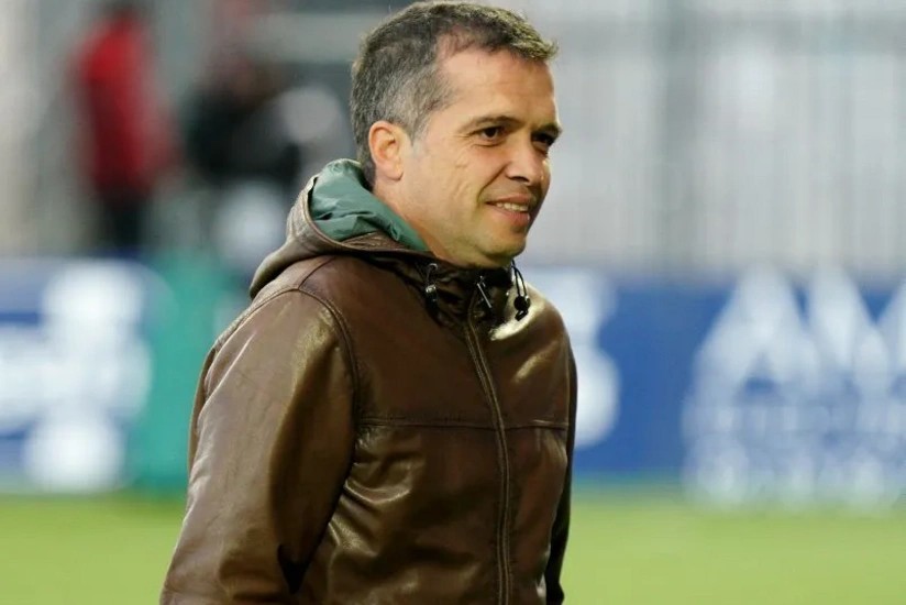 Fransa klubu baş məşqçisi ilə yollarını ayırdı