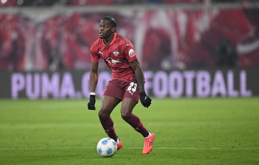 “Bayern” “Çelsi”nin transfer hədəfinə göz qoyur